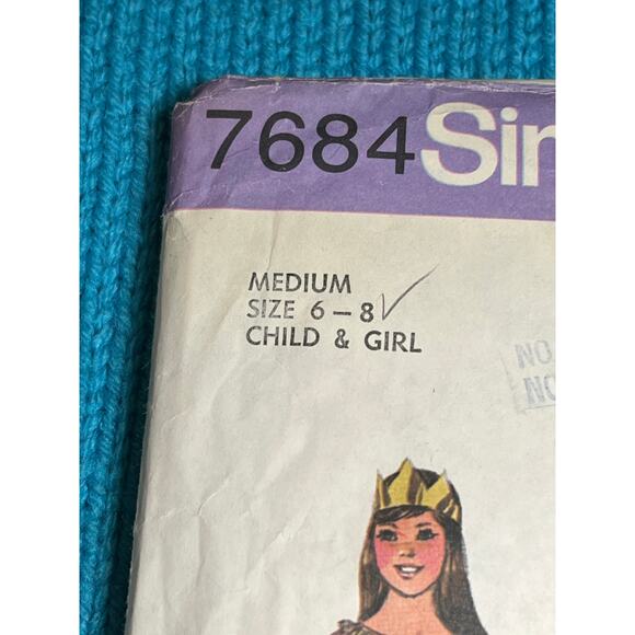 Simplicity Sewing pattern 7684 kids costume witch princess size 6-8 - Picture 2 of 5